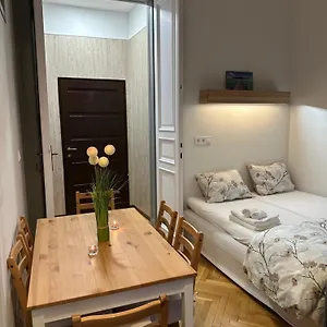 Saffron Center Panorama Balcony Apartment